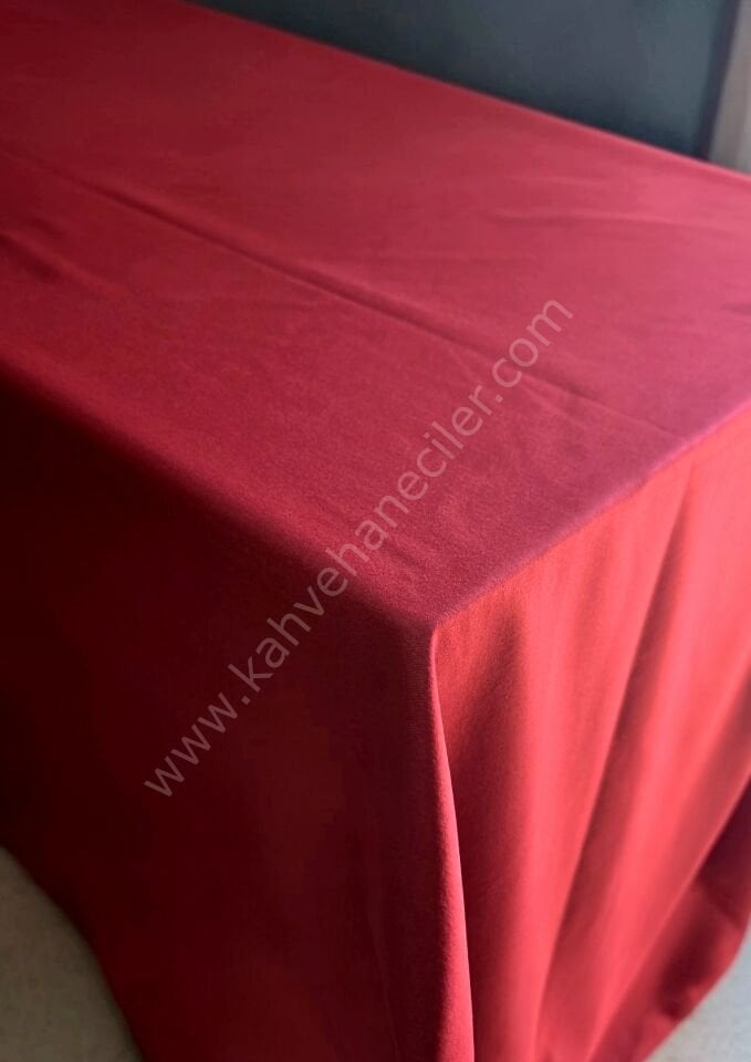 Bordo Kadife Masa Örtüsü 140x140CM