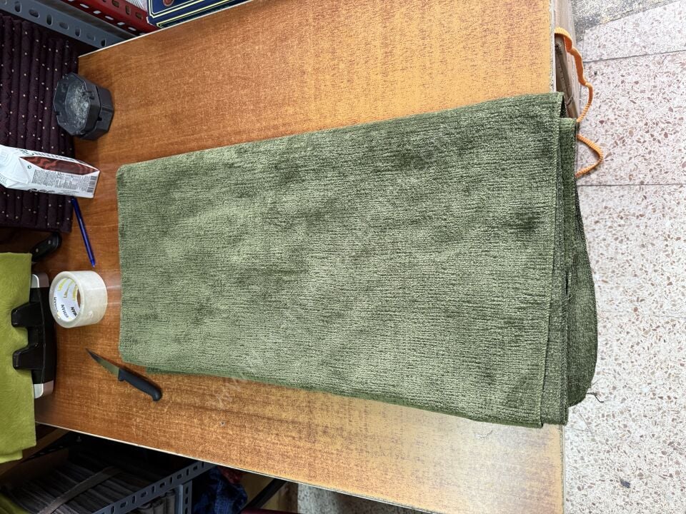 YEŞİL KADİFE KAHVECİ  MASA ÖRTÜSÜ 140x140CM