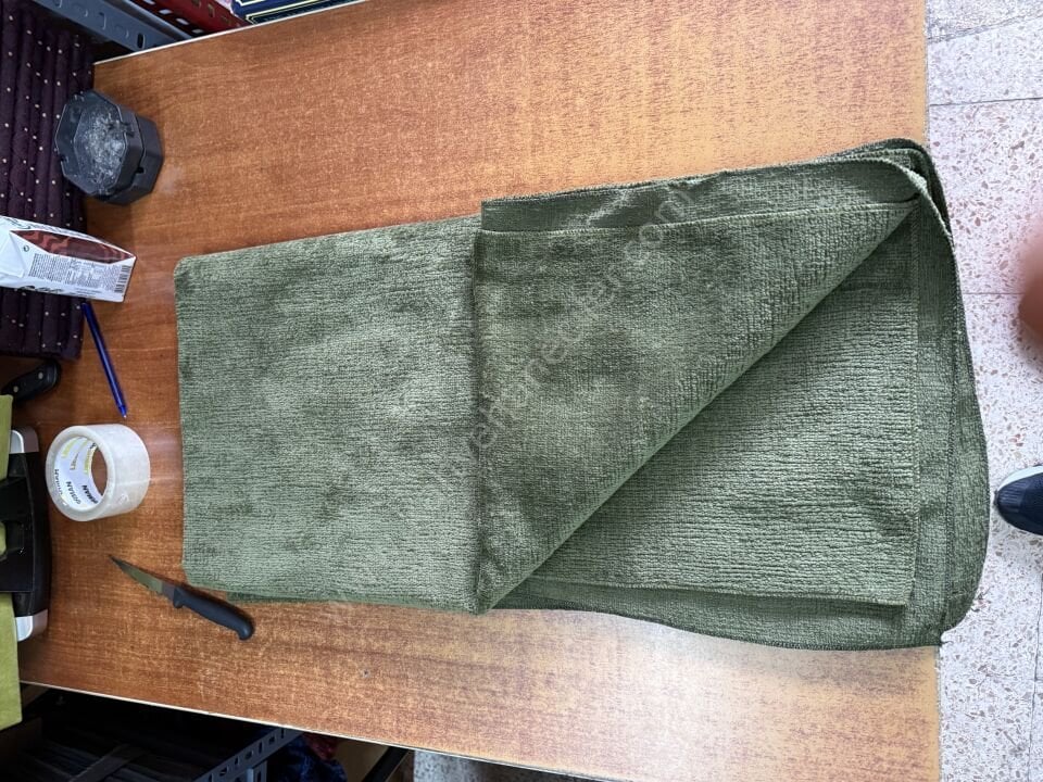 YEŞİL KADİFE KAHVECİ  MASA ÖRTÜSÜ 140x140CM