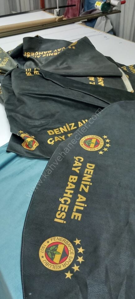 Logolu Baskılı Kadife Masa Örtüsü