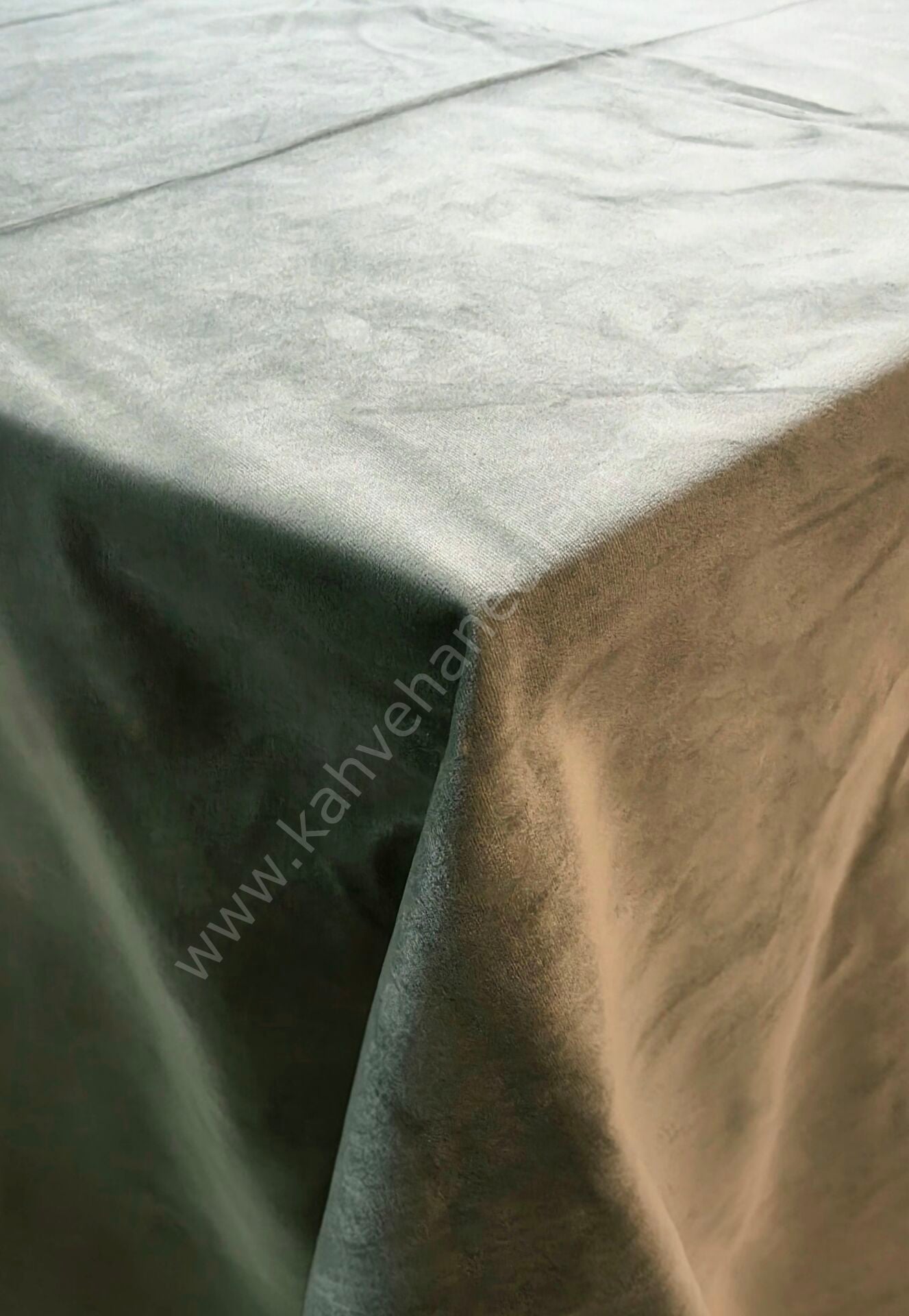 Su Yeşili Kadife Kahveci Masa Örtüsü 140x140 cm